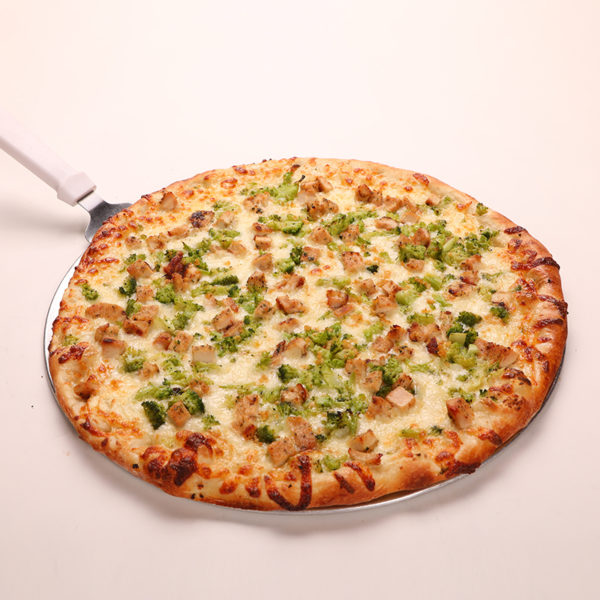 White Pizza w/Chicken, Broccoli & Garlic
